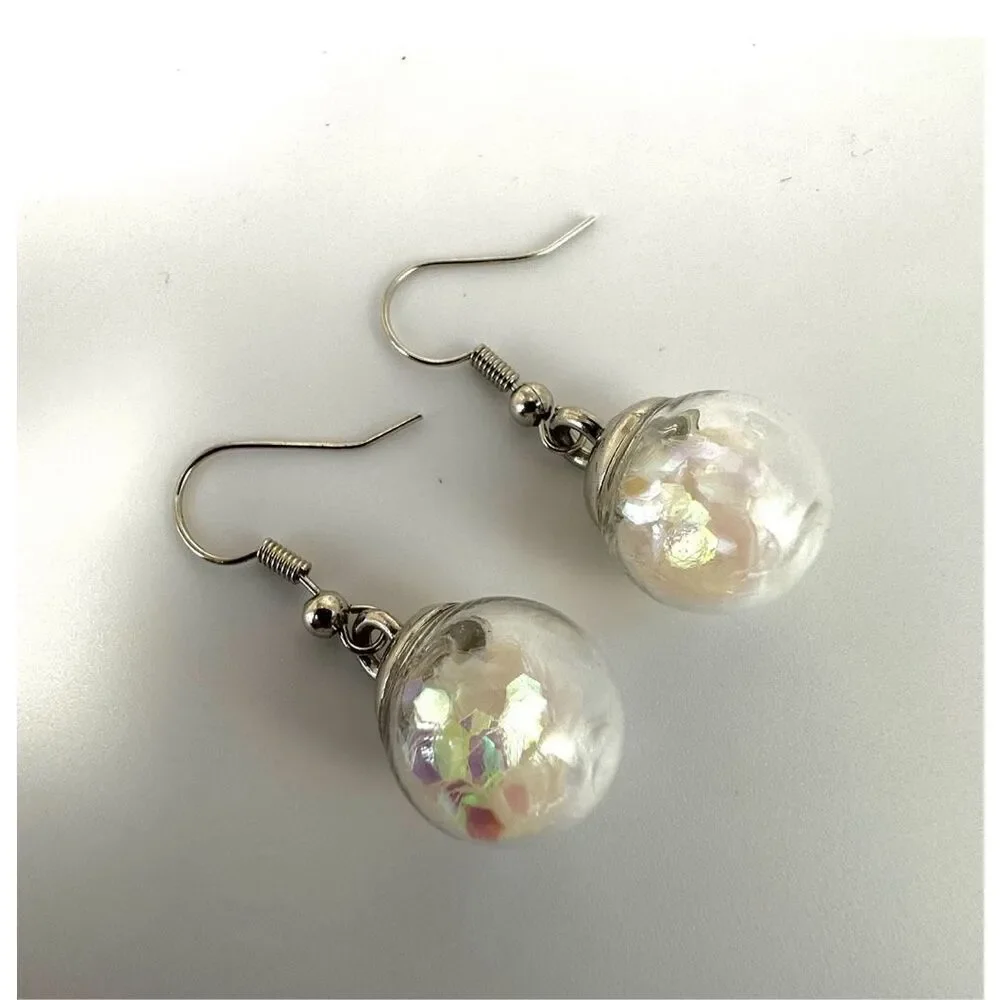 Silver tone glass confetti earrings